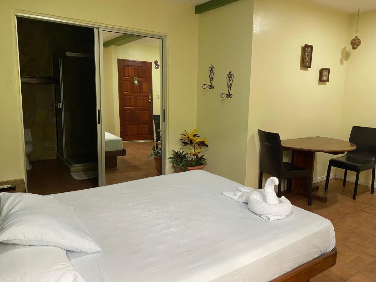 La Montanita Lodge Manuel Antonio Eksteriør billede